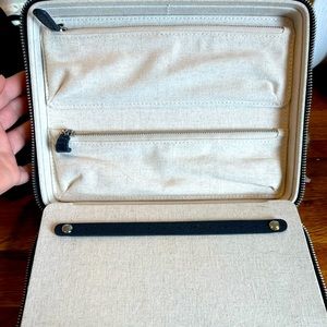 Mark and graham leather jewelry box/ traveler box.